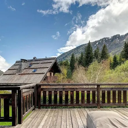 Chalet Oberrt 度假居 *